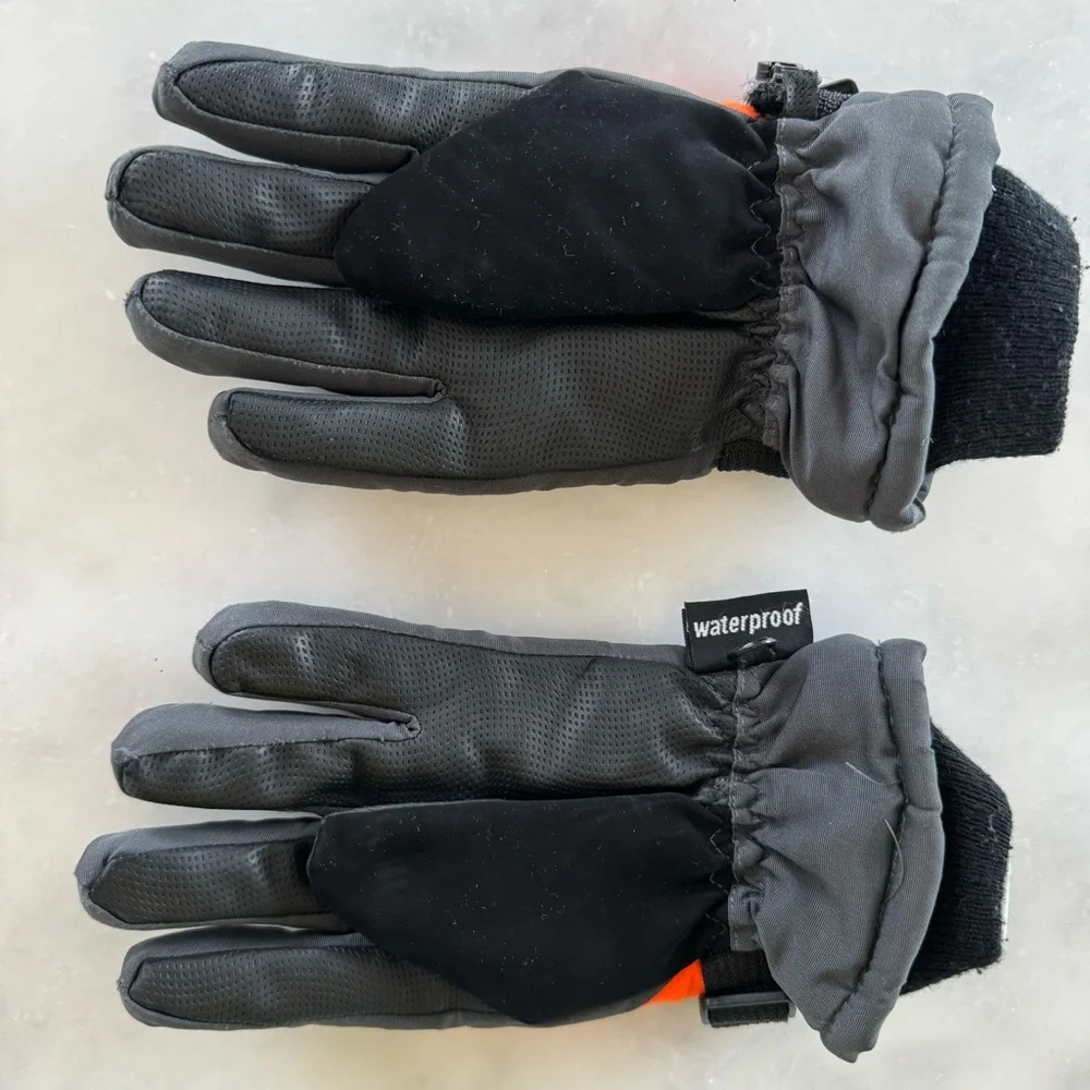 Thinsulate Waterproof Insulation kids winter gloves size 4/7